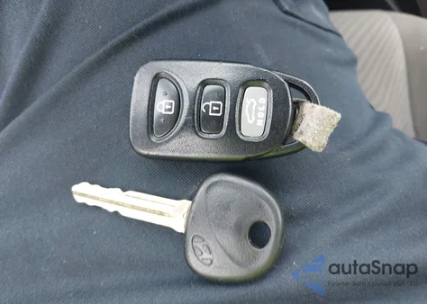 2013 Hyundai Elantra Gls from USA, damaged, VIN KMHDH4AE3DU664296